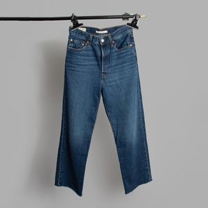 Levi's Ribcage Ankle Straight Jean